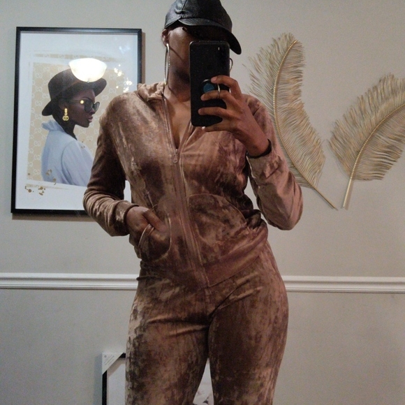 Zip Hoodie Velour Track Suit Set- Taupe - Picture 6 of 7